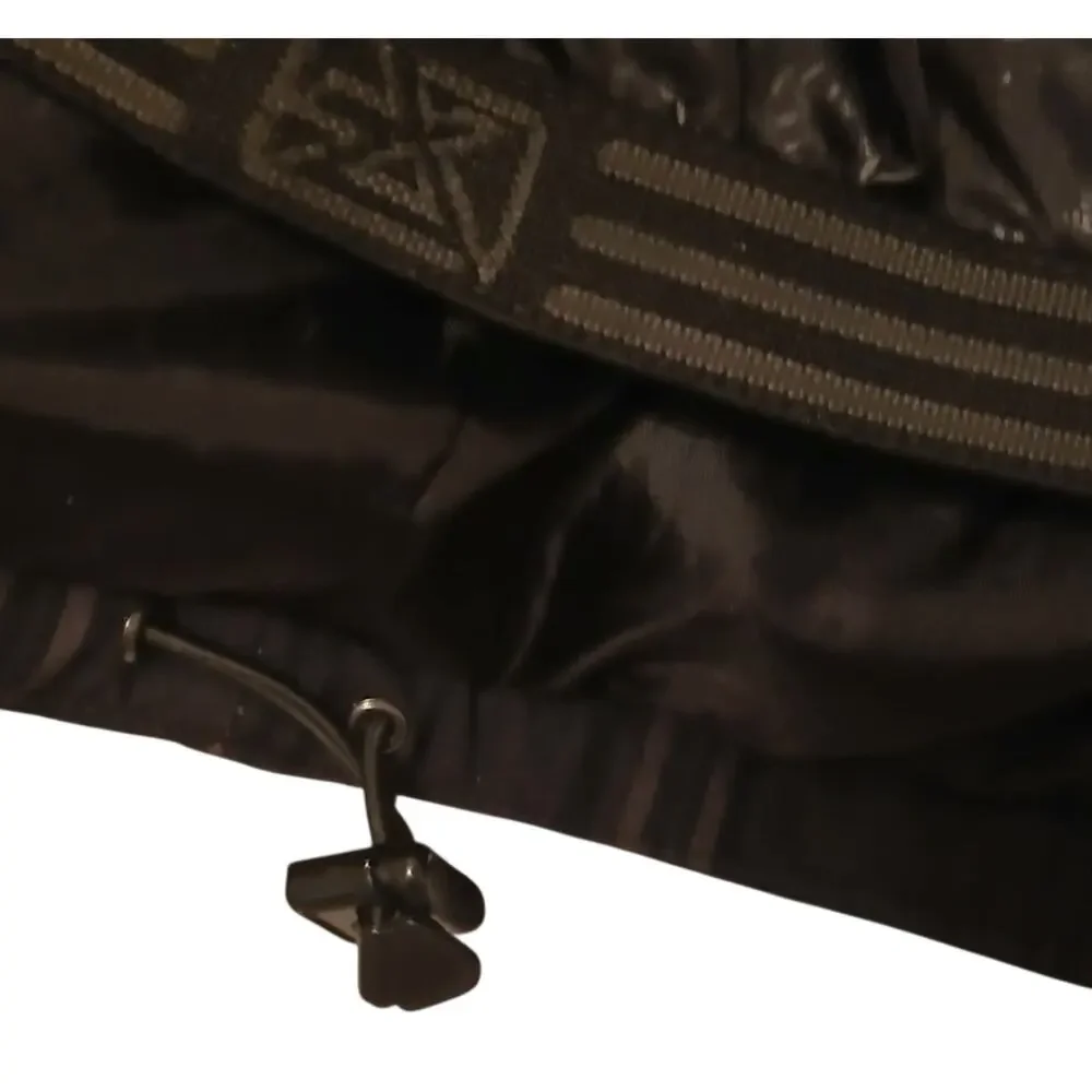 Mens Small Heavy Coat Full Zip Softshell Black Gray Plaid‎ Insulated Zip Pockets